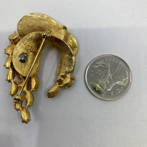 Vtg BSK brushed gold green peridot crystal rhinestone brooch - Picture 2 of 2